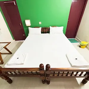 Akshay Hotel